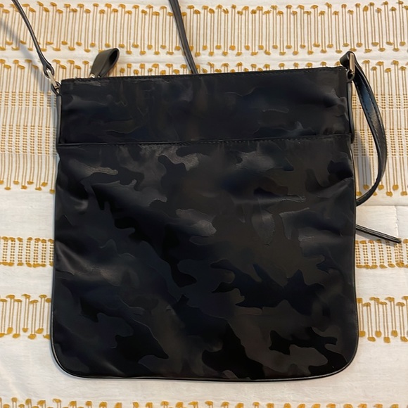 NWOT Michael Kors purse - Picture 2 of 3